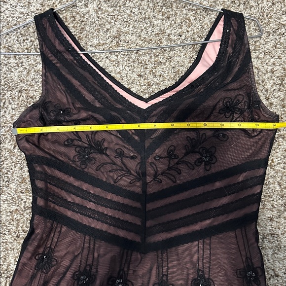 BCBGMaxAzria mesh floral beaded cocktail dress Sz 6 - Picture 10 of 11